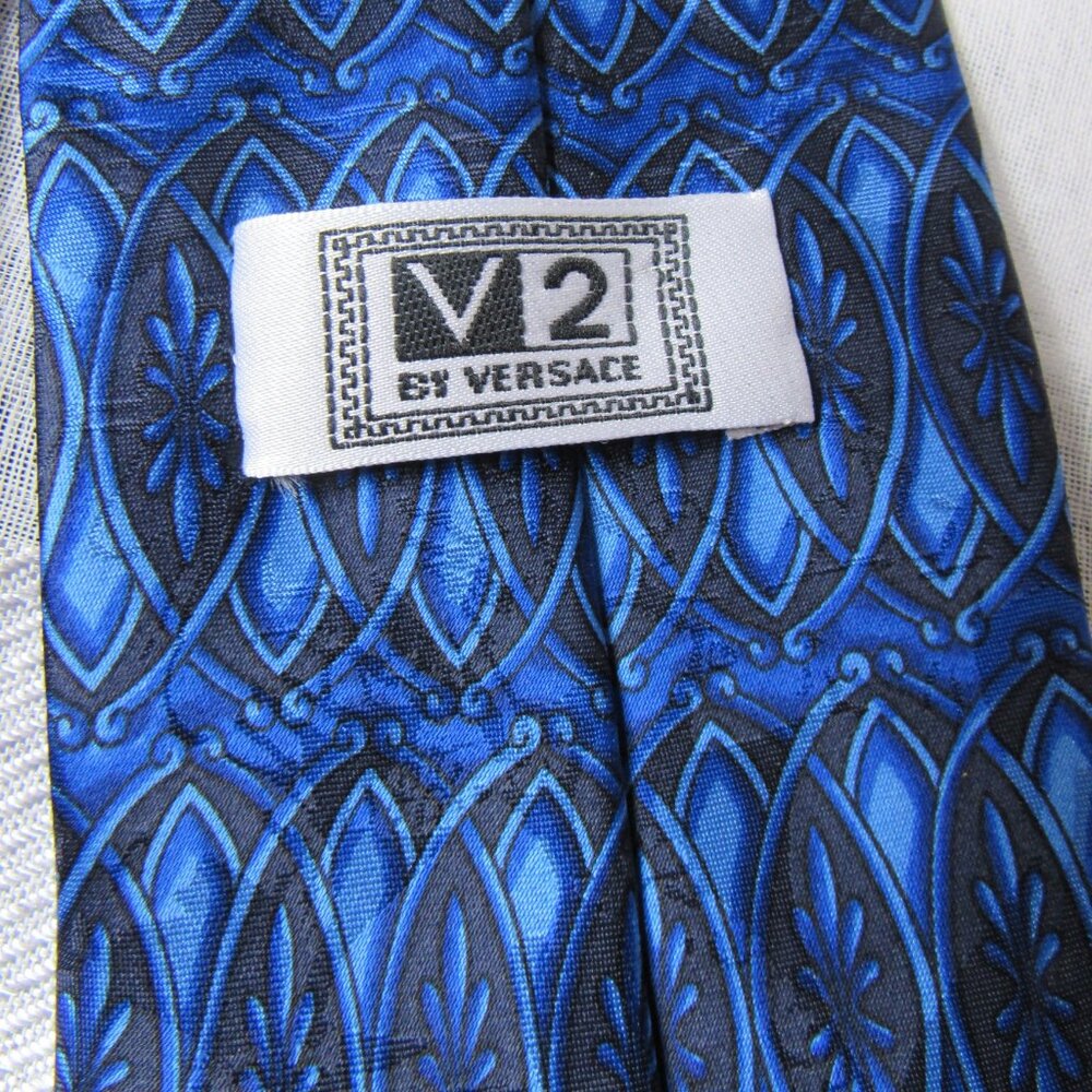 V2 by Versace Men's silk tie Navy Blue, made in Italy - Picture 6 of 7